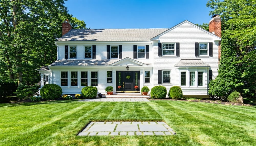 NY real estate agent showing properties in Long Island